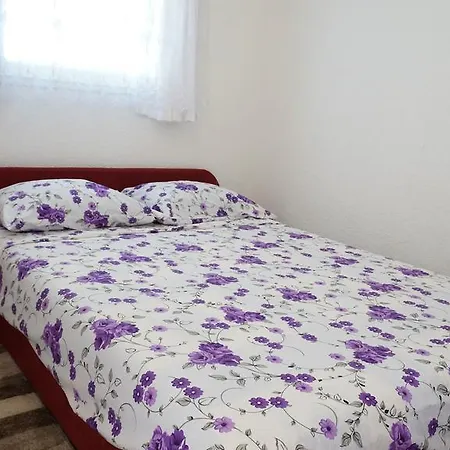 Apartment Red Rose *